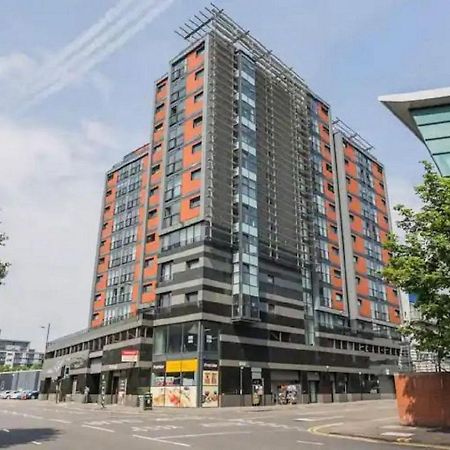Secc&Hydro Beautiful 2Br Apartment With Free Parking Glasgow Bagian luar foto