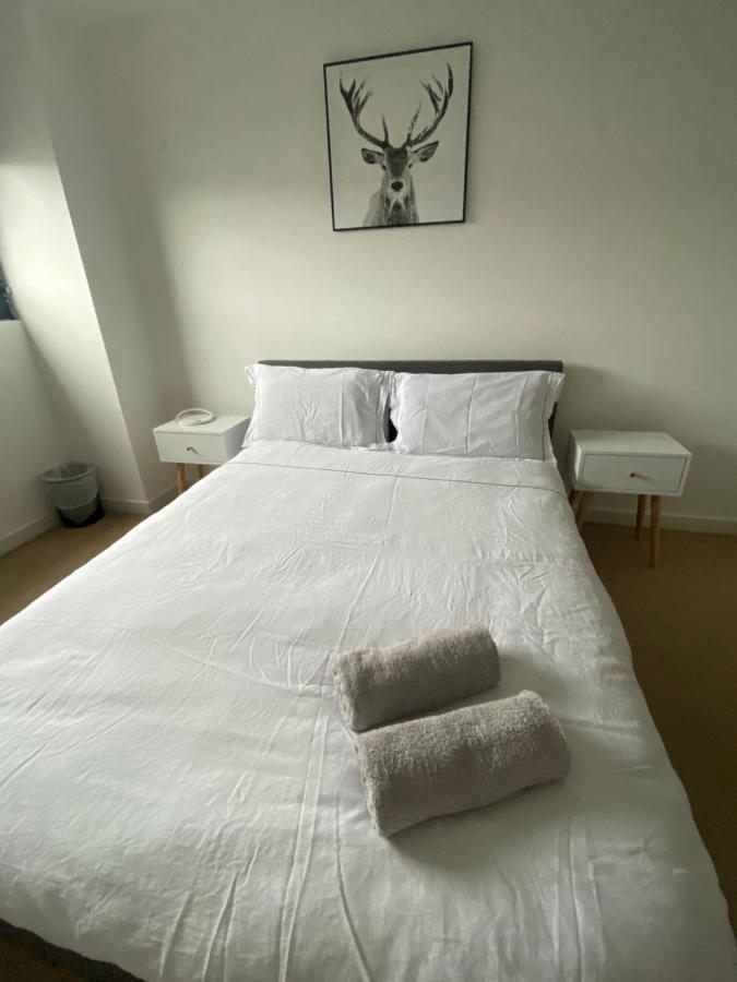 Secc&Hydro Beautiful 2Br Apartment With Free Parking Glasgow Bagian luar foto