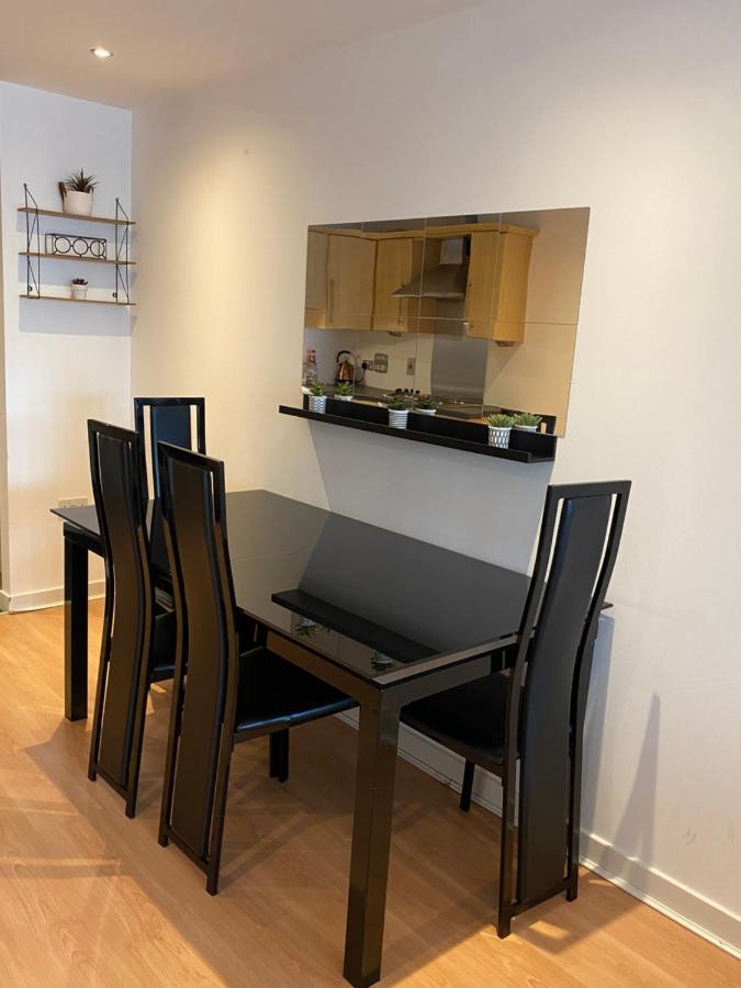 Secc&Hydro Beautiful 2Br Apartment With Free Parking Glasgow Bagian luar foto